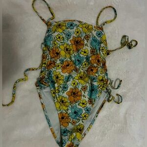 One-piece bathingsuit